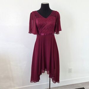 BerryLove Maroon Lace Dress Hanky Hem Split Sleeve Wedding Guest Formal Small